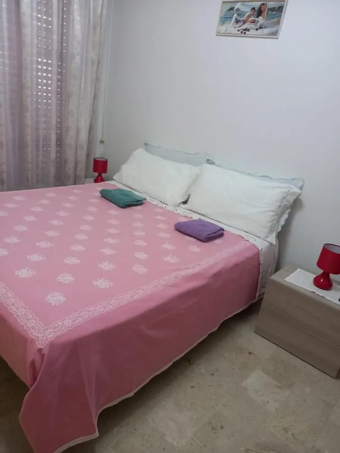 Alloggio Annamaria Apartment San Bartolomeo Al Mare 0*,  Italy